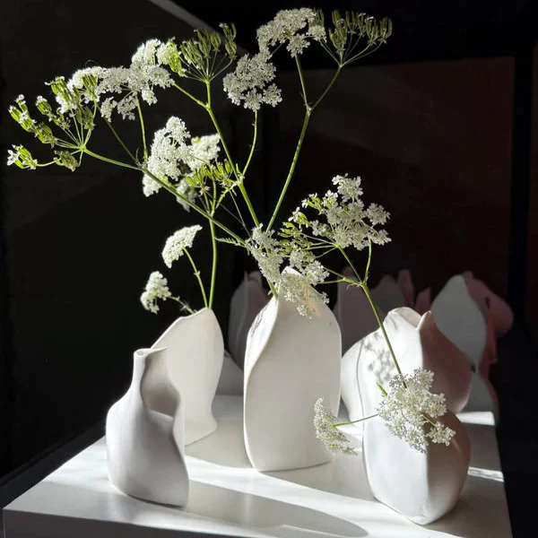 Vase en porcelaine "Perfect imperfection 3" de Roos van de Velde - Serax