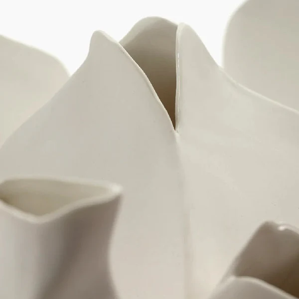 Vase en porcelaine "Perfect imperfection 3" de Roos van de Velde - Serax – Image 6